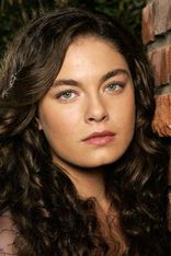 Alexa Davalos