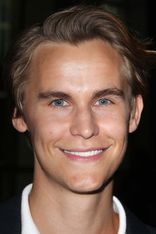 Rhys Wakefield