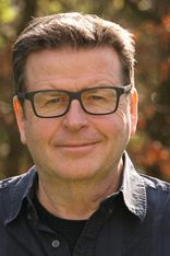 Simon West