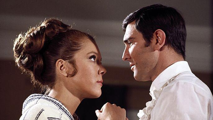 007 James Bond Kraliçenin Hizmetinde